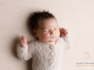 <div class=girl-info-container style=background-color:#f0d2d2;><h4 class=girl>Anna Albert</h4></div> <div class=girl-info-container style=background-color:#f0d2d2;><h4 class=girl>Anna Albert</h4></div>