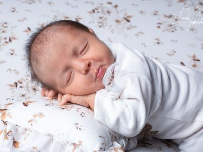 <div class=girl-info-container style=background-color:#f0d2d2;><h4 class=girl>Alessia Barbu</h4></div> <div class=girl-info-container style=background-color:#f0d2d2;><h4 class=girl>Alessia Barbu</h4></div>