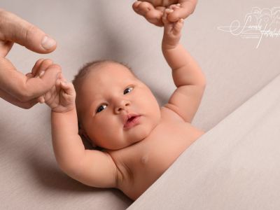 <div class=girl-info-container style=background-color:#f0d2d2;><h4 class=girl>Casy Sänger</h4></div> <div class=girl-info-container style=background-color:#f0d2d2;><h4 class=girl>Casy Sänger</h4></div>