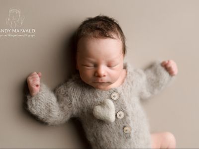 <div class=boy-info-container style=background-color:#d3eafc;><h4 class=boy>Fredi Mika Baumann</h4></div> <div class=boy-info-container style=background-color:#d3eafc;><h4 class=boy>Fredi Mika Baumann</h4></div>