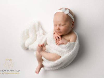 <div class=girl-info-container style=background-color:#f0d2d2;><h4 class=girl>Frieda Anke</h4></div> <div class=girl-info-container style=background-color:#f0d2d2;><h4 class=girl>Frieda Anke</h4></div>