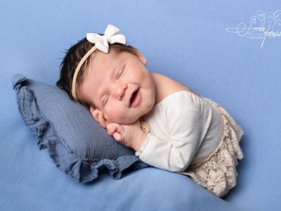 <div class=girl-info-container style=background-color:#f0d2d2;><h4 class=girl>Hope-Angel</h4></div> <div class=girl-info-container style=background-color:#f0d2d2;><h4 class=girl>Hope-Angel</h4></div>