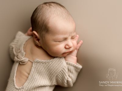 <div class=boy-info-container style=background-color:#d3eafc;><h4 class=boy>Kurt Peter</h4></div> <div class=boy-info-container style=background-color:#d3eafc;><h4 class=boy>Kurt Peter</h4></div>